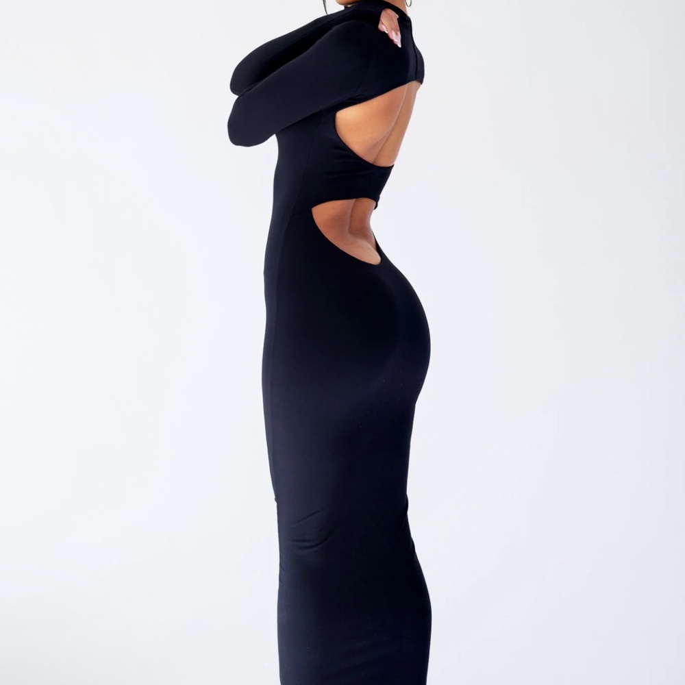 Lips & Honey Leona dress black size small